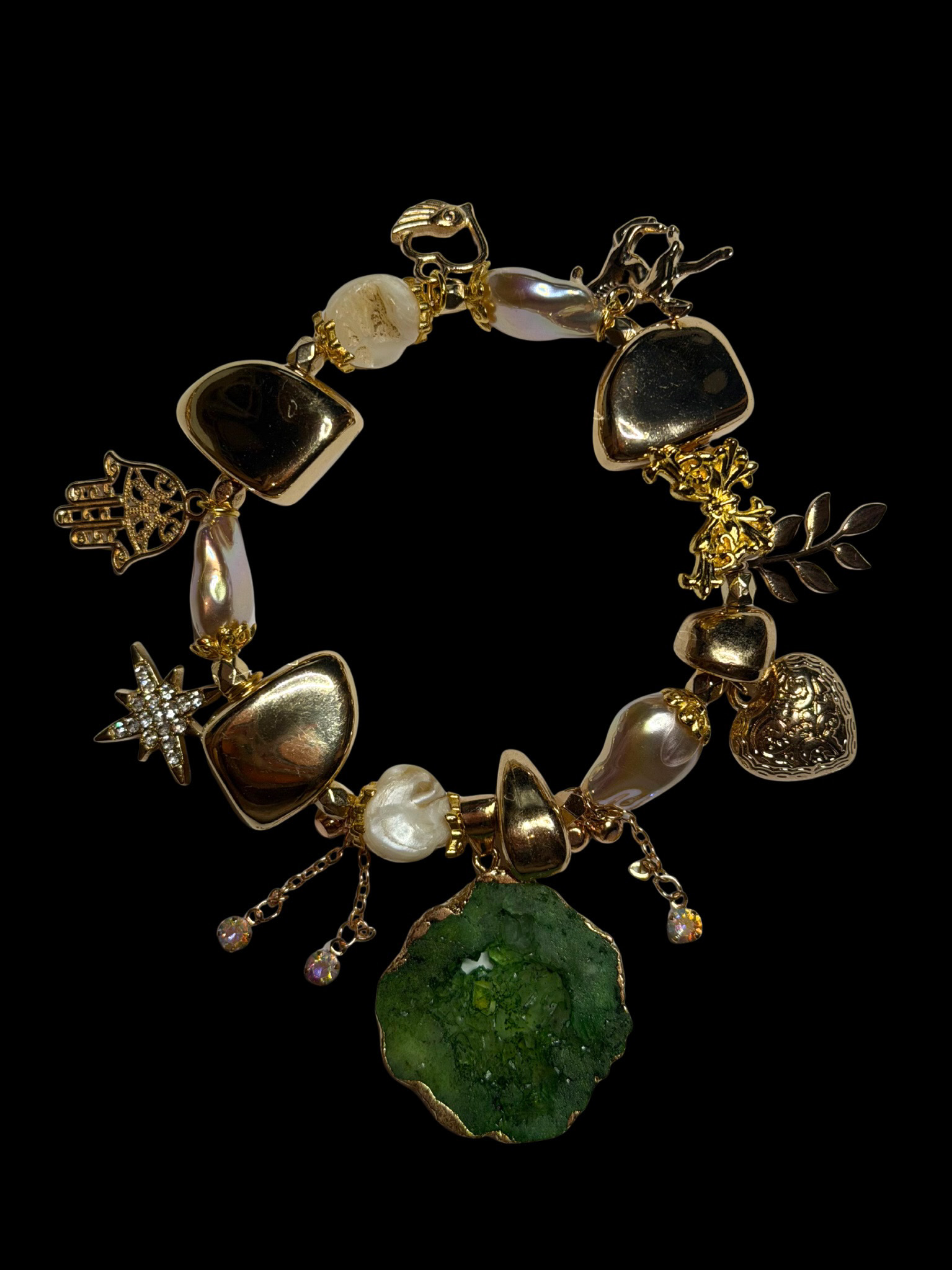 5C830F03-26DC-4626-AD27-4EBFA4A3665B