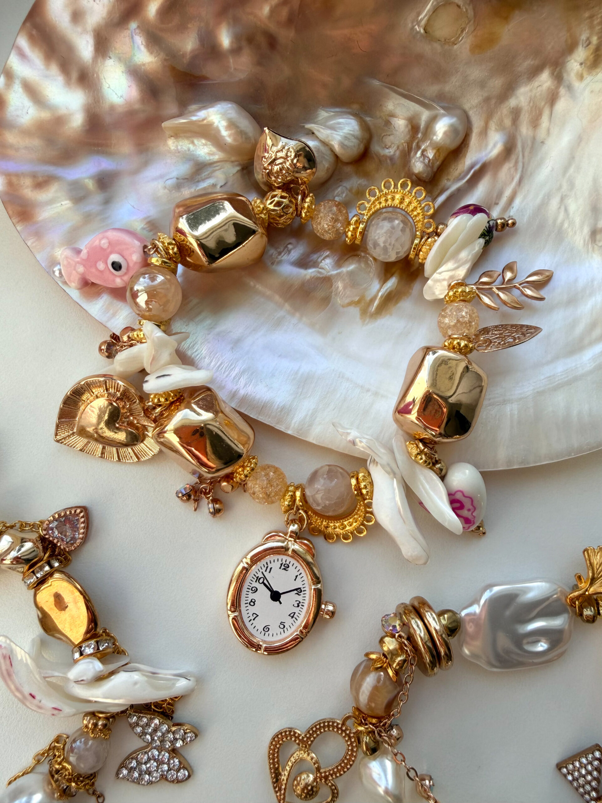 76B4A4A7-4A4B-46DC-AE19-8A968F6DA1A8