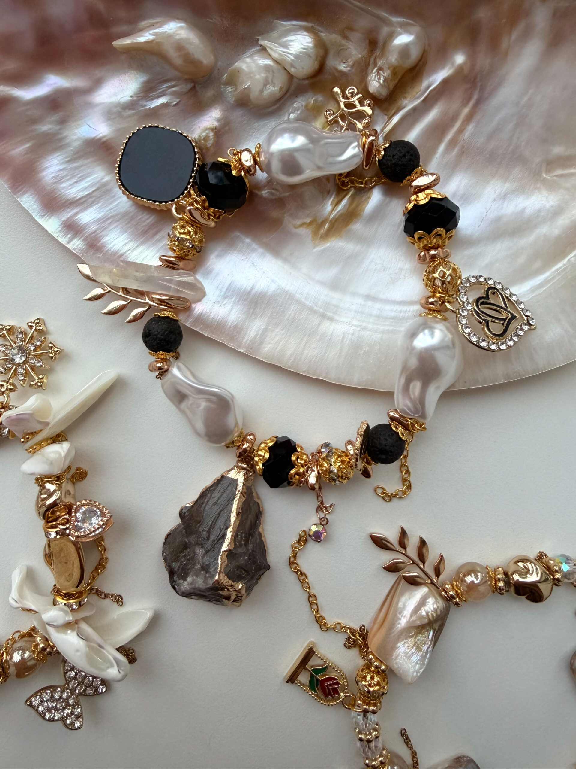 77292723-113D-4C44-8CA1-DFC3B440C668