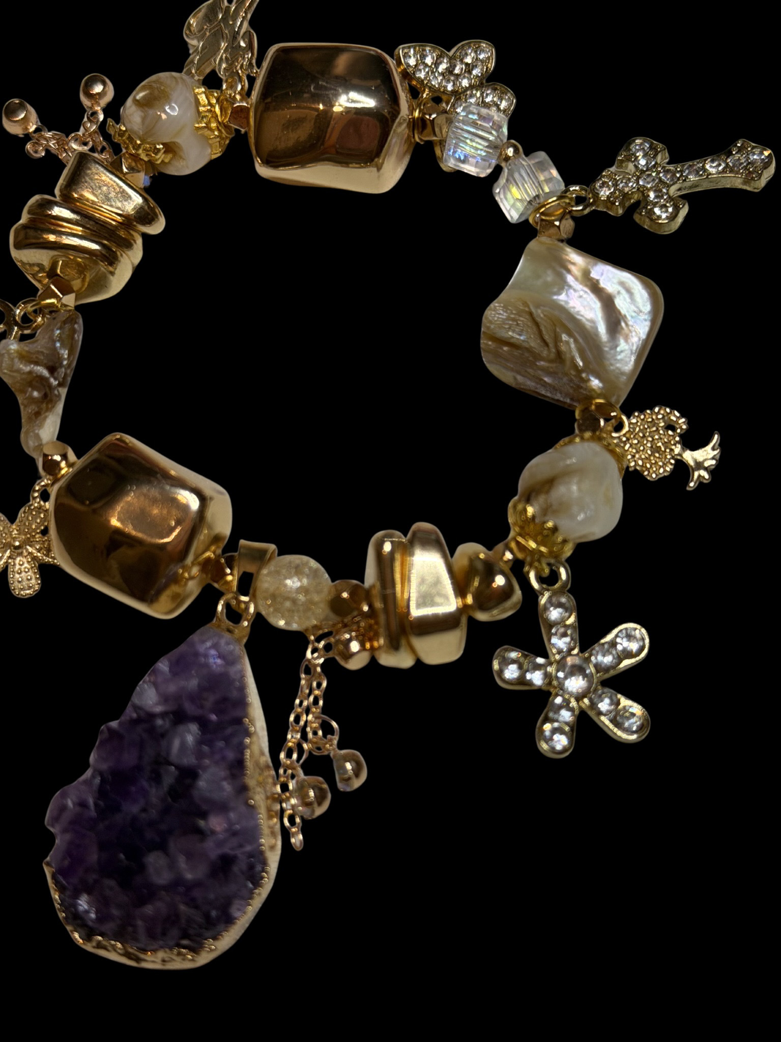 1317128A-40FA-47EB-A2E2-D72381E40A7F